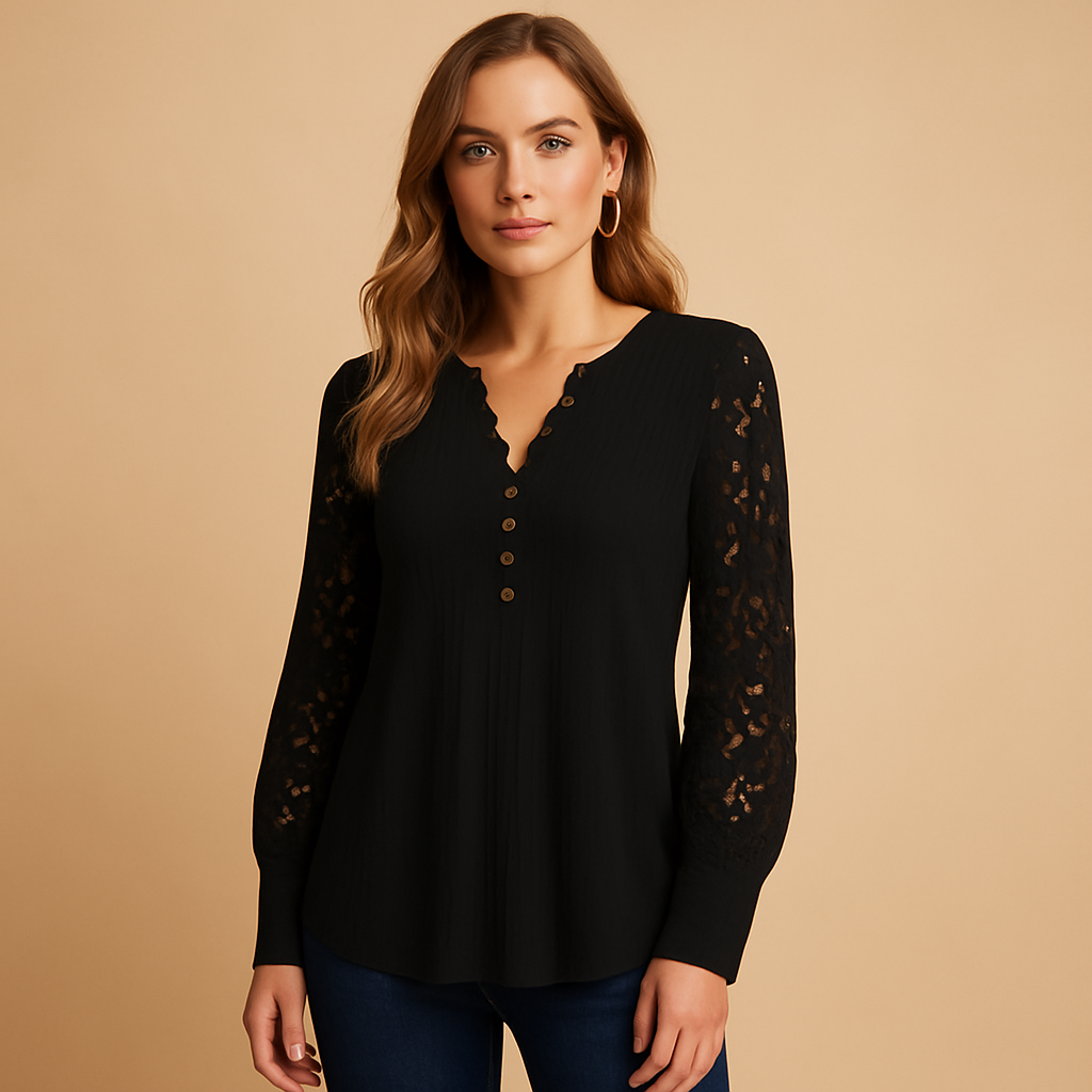 Witte dames blouse met V-hals en kanten details | Annelies 2