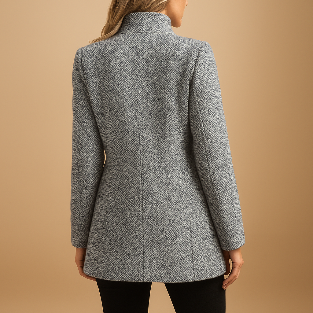 Zwarte getailleerde dames blazer van ademend materiaal | Lianne 2