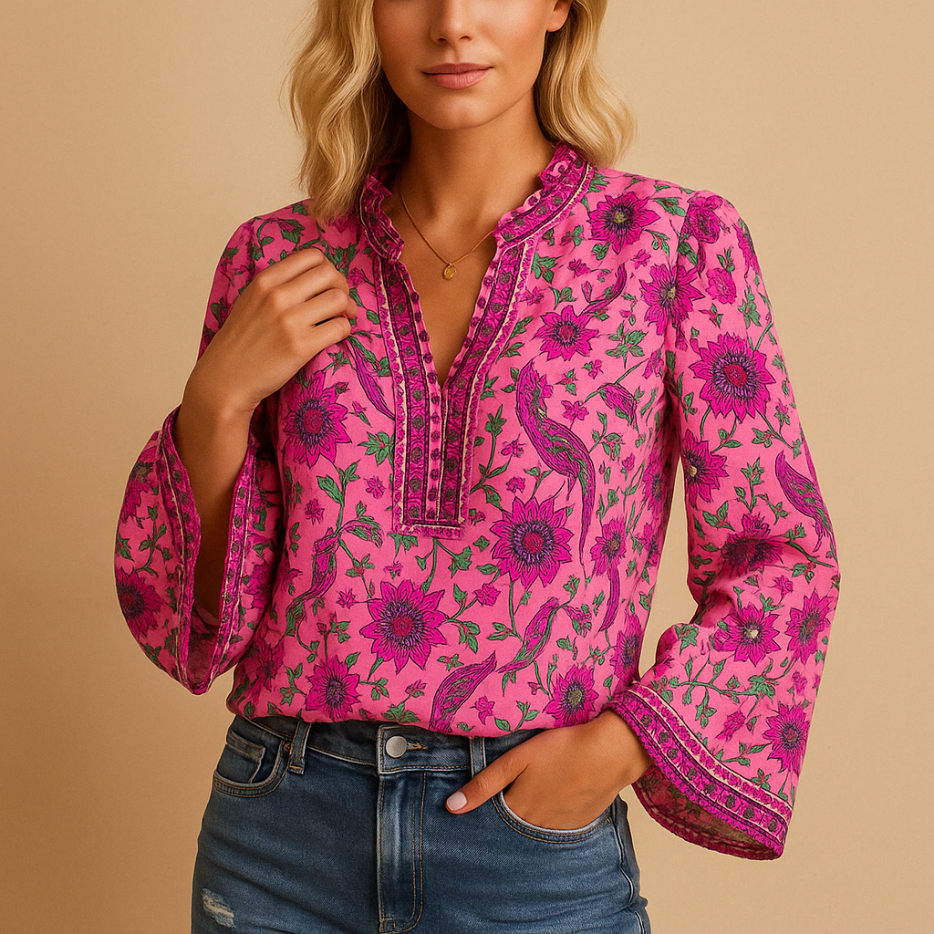 https://cdn.shopify.com/s/files/1/0910/7918/0552/files/luchtige-blouse-met-flatterende-pasvorm-voor-dames2.png?v=1745260913